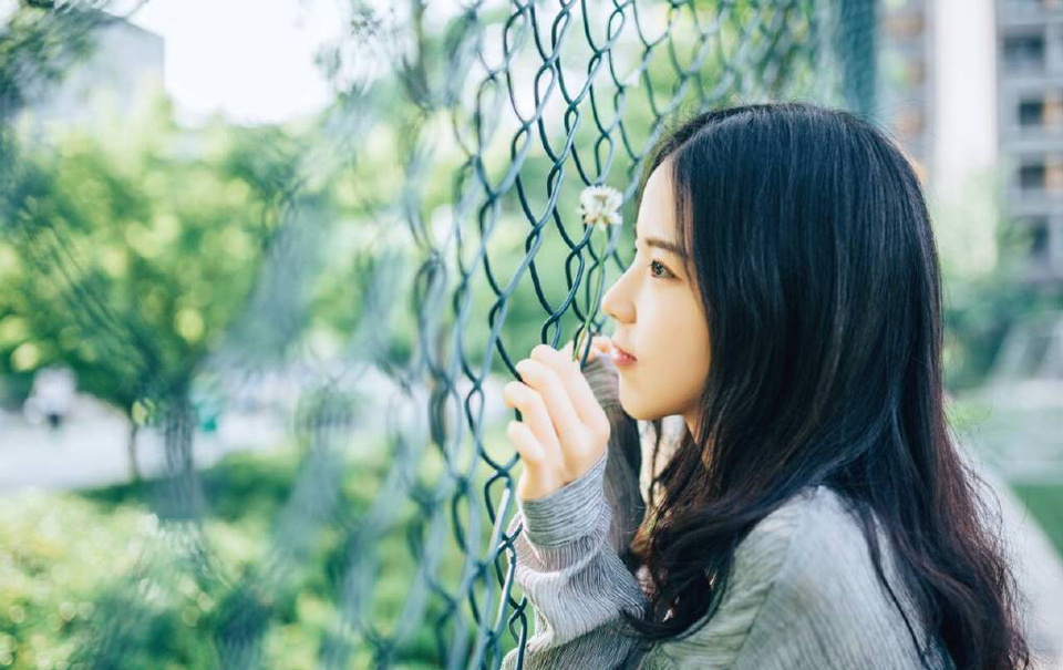 没有美丽的外表，根本没人会去在意你美好的内心，这就是现实。
